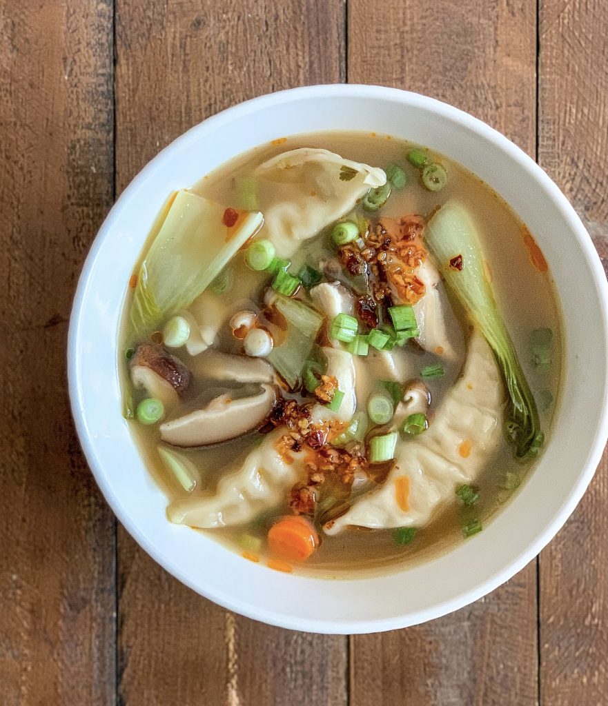 Easy Wonton Soup - The Slimmer Kitchen